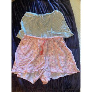 Set a two women’s pajama short size medium